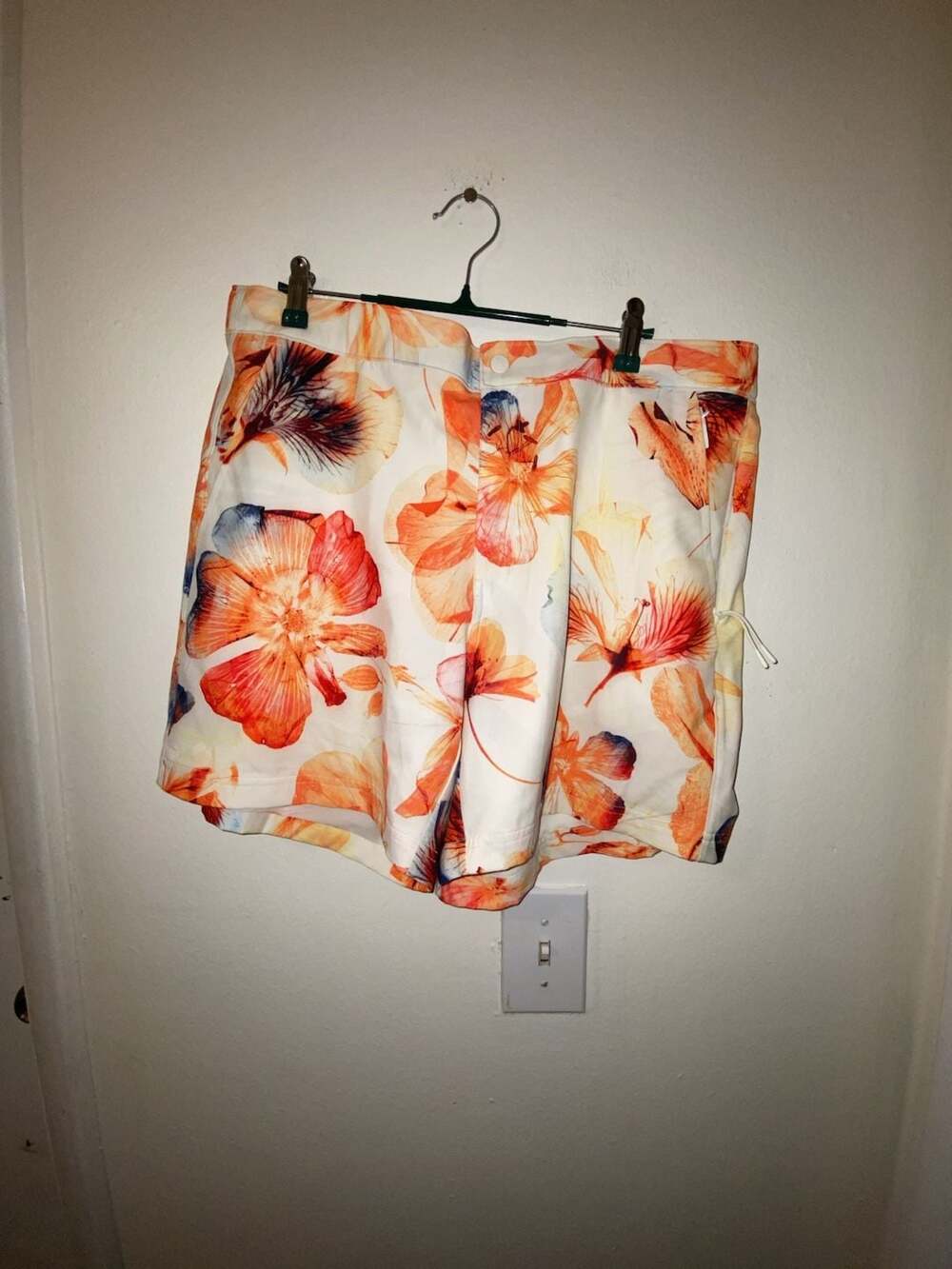 VRST Resort Short Size L Cream Candid Bloom Floral